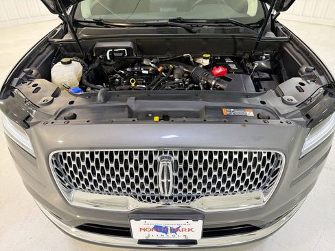 Used 2022 Lincoln Nautilus FWD w/ Premium Package image 30