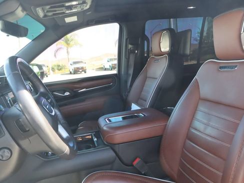 Used 2023 GMC Yukon Denali Ultimate AWD/4WD image 20