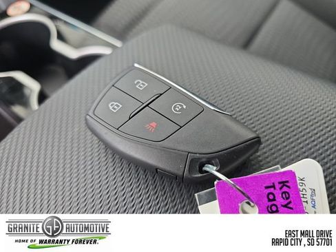 Used 2026 Chevrolet Equinox LT AWD/4WD image 29