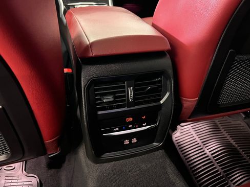 Certified 2023 BMW 330i Sedan w/ M Sport Package image 34