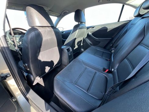 Used 2014 Volkswagen Jetta SE image 14