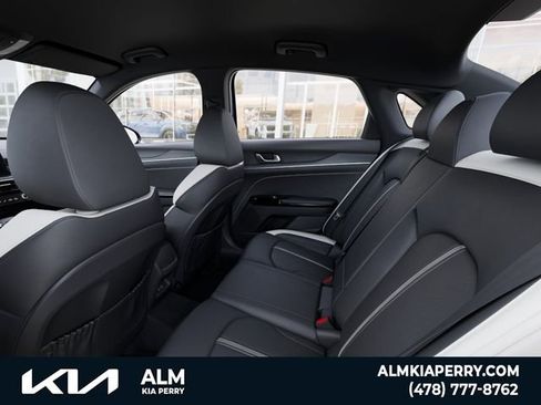 New 2026 Kia K5 GT-Line image 18