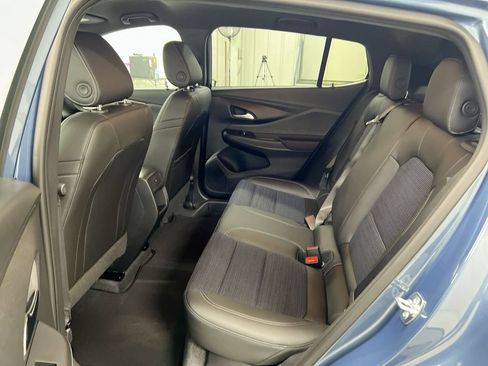 Used 2025 Buick Envista Preferred w/ Convenience I Package FWD image 22