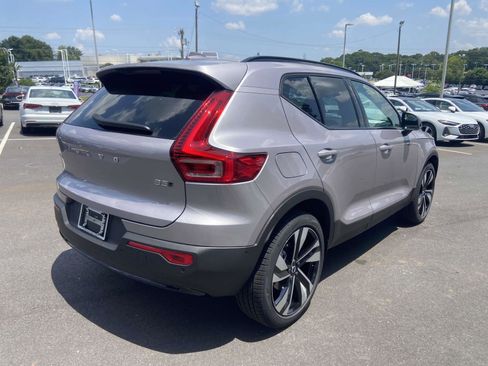 New 2026 Volvo XC40 B5 Ultra w/ Protection Package Premier image 9