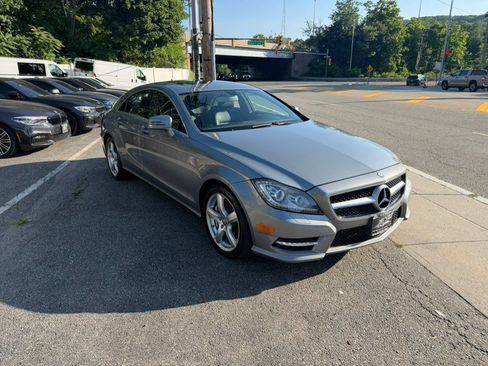 Used 2012 Mercedes-Benz CLS 550 4MATIC image 11