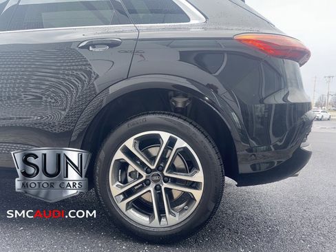 Certified 2025 Audi Q5 Premium w/ Convenience Package image 26