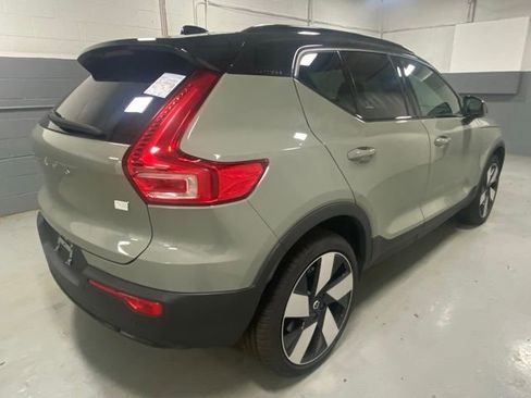 Used 2023 Volvo XC40 Recharge Ultimate w/ Protection Package Premier AWD/4WD image 3