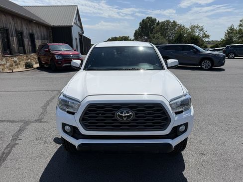 Used 2021 Toyota Tacoma TRD Off-Road RWD image 10
