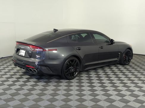Used 2023 Kia Stinger GT2 RWD image 7