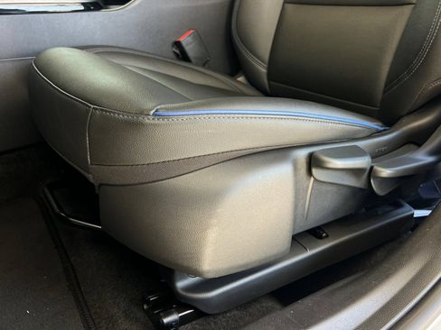 Used 2025 Buick Envista Sport Touring FWD image 14