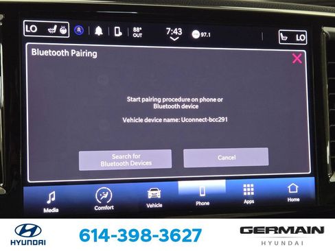 Used 2023 Chrysler Pacifica Touring-L FWD image 28