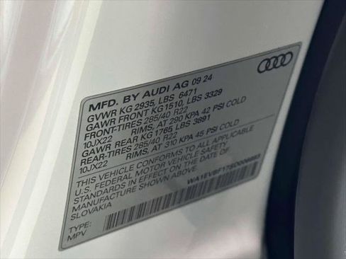 Used 2025 Audi Q8 Premium Plus w/ Premium Plus Package image 31