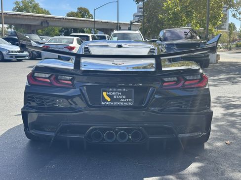 Used 2025 Chevrolet Corvette Z06 w/ Z07 Performance Package RWD image 10