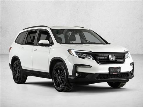Used 2021 Honda Pilot Black Edition image 3