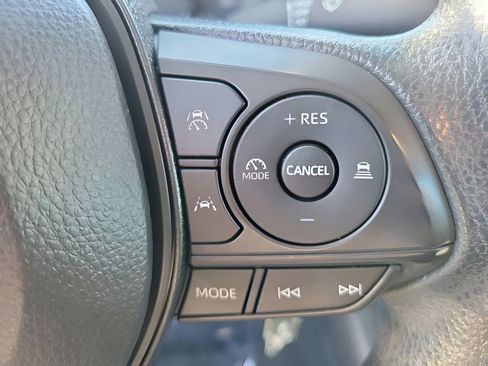 Used 2024 Toyota Corolla LE image 29