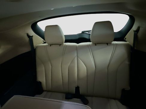 Used 2022 Acura MDX SH-AWD w/ Technology Package image 31
