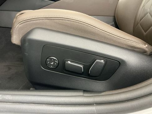 Certified 2024 BMW i5 eDrive40i w/ Premium Package image 23