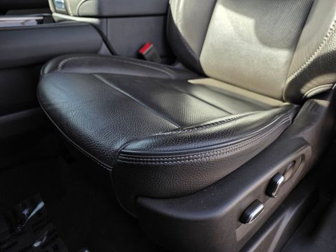 Used 2022 GMC Yukon Denali image 22