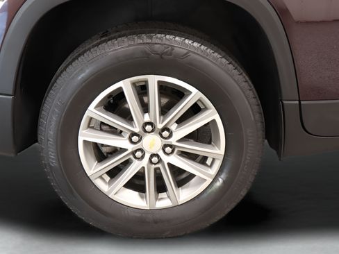 Used 2023 Chevrolet Traverse LT w/ LPO, Floor Liner Package AWD/4WD image 36