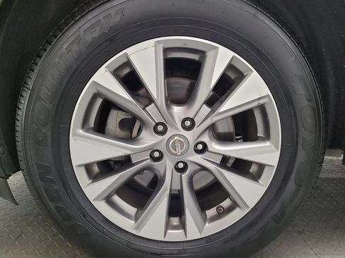Used 2018 Nissan Murano SV FWD image 31