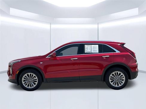 Used 2024 Cadillac XT4 Premium Luxury w/ Active Safety Package FWD image 4