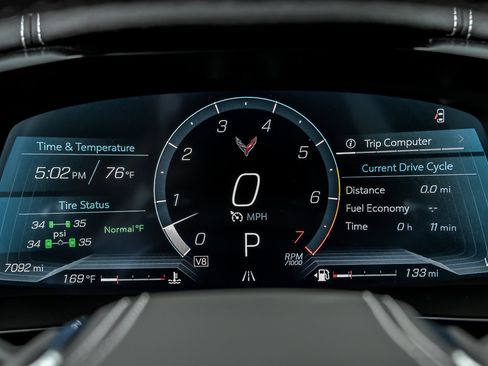Used 2025 Chevrolet Corvette Stingray Preferred Cpe w/ Stealth Interior Trim Package RWD image 33