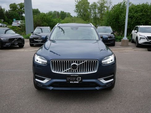 Certified 2025 Volvo XC90 B6 Ultra AWD/4WD image 2