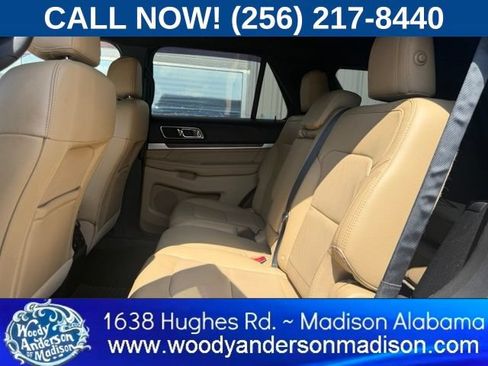 Used 2017 Ford Explorer Limited w/ Equipment Group 301A FWD image 11