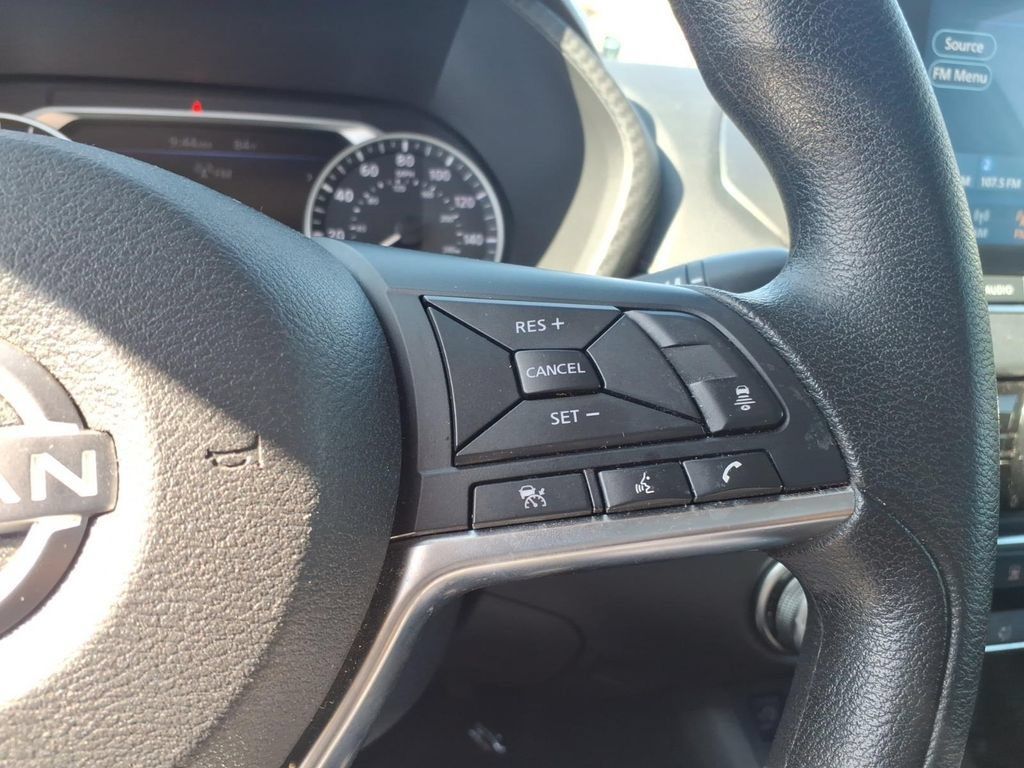 Certified 2024 Nissan Sentra SV FWD image 18