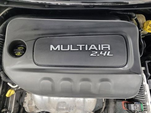 Used 2015 Chrysler 200 Limited w/ Convenience Group image 30