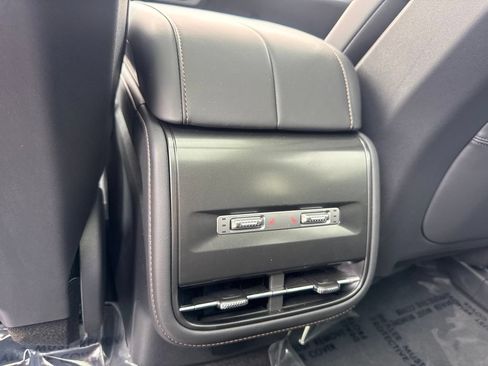 New 2026 Lincoln Nautilus Reserve AWD/4WD image 22