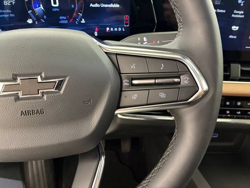 Certified 2025 Chevrolet Equinox ACTIV w/ Safety and Technology Package AWD/4WD image 24