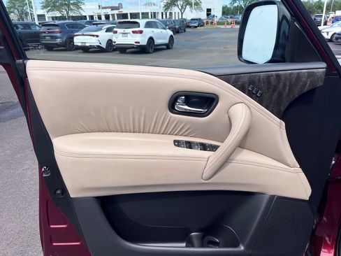 Used 2024 Nissan Armada Platinum w/ Captain's Chairs Package AWD/4WD image 9