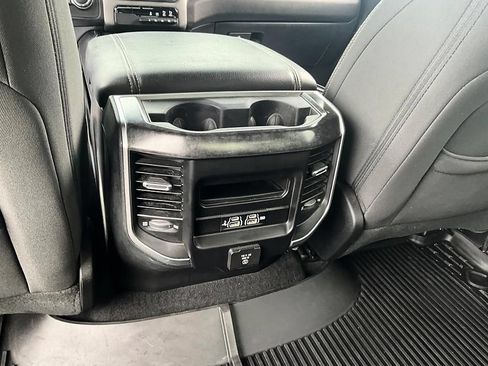 Used 2019 RAM 1500 Big Horn AWD/4WD image 31