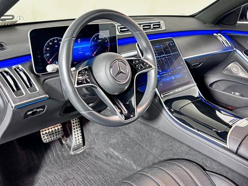 Certified 2022 Mercedes-Benz S 500 4MATIC w/ AMG Line Package image 15