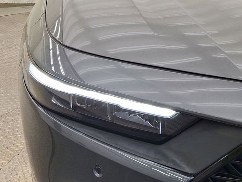 Used 2023 Honda Accord Touring image 28
