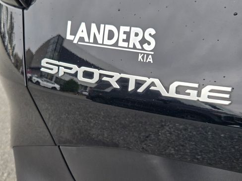 Used 2025 Kia Sportage EX w/ Premium Package image 10