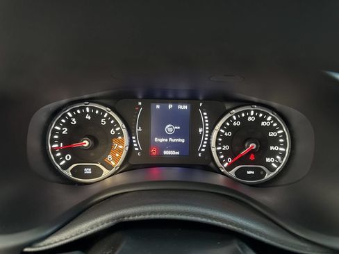 Used 2019 Jeep Renegade Latitude AWD/4WD image 15