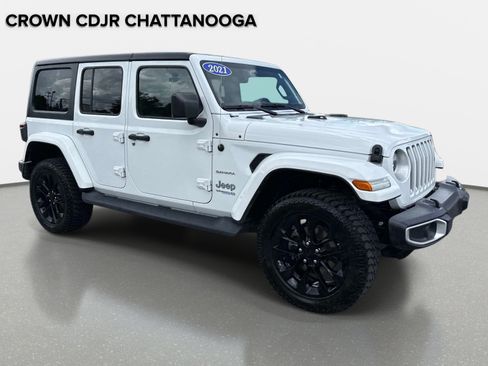 Used 2021 Jeep Wrangler Unlimited Sahara w/ Cold Weather Group AWD/4WD image 2
