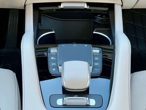 Certified 2022 Mercedes-Benz GLS 450 4MATIC image 26