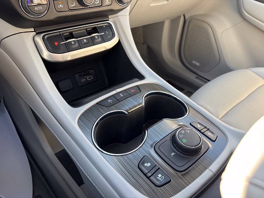 Used 2023 GMC Acadia SLT w/ Technology Package AWD/4WD image 29
