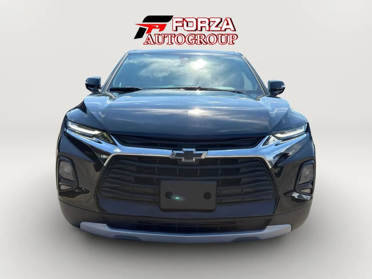Used 2021 Chevrolet Blazer LT FWD image 2