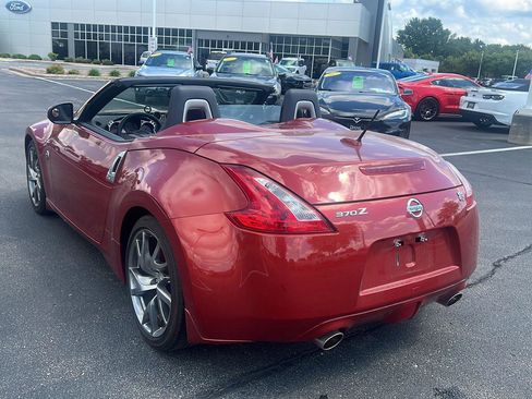 Used 2015 Nissan 370Z Touring Sport RWD image 9