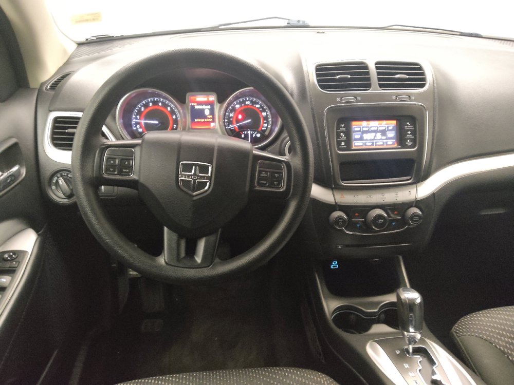 Used 2020 Dodge Journey SE FWD image 22
