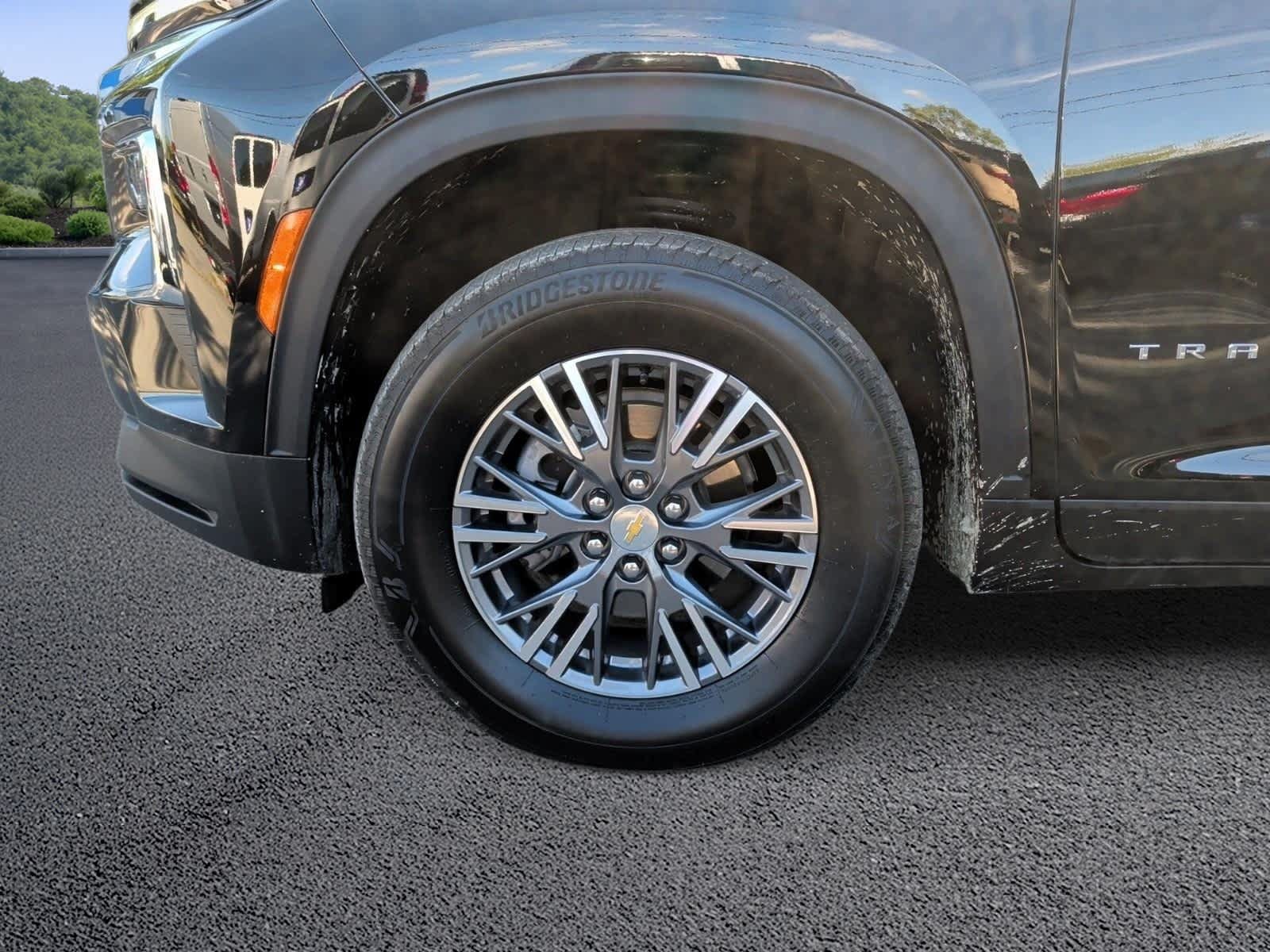 Certified 2026 Chevrolet Traverse LT AWD/4WD image 10