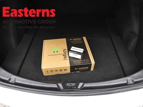 Used 2021 Tesla Model 3 Standard Range Plus RWD image 9