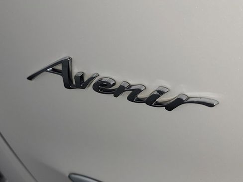 Used 2020 Buick Enclave Avenir w/ Avenir Technology Package image 10