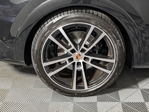 New 2026 Porsche Cayenne GTS AWD/4WD image 13
