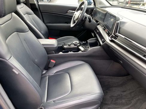 Used 2023 Kia Sportage EX AWD/4WD image 24