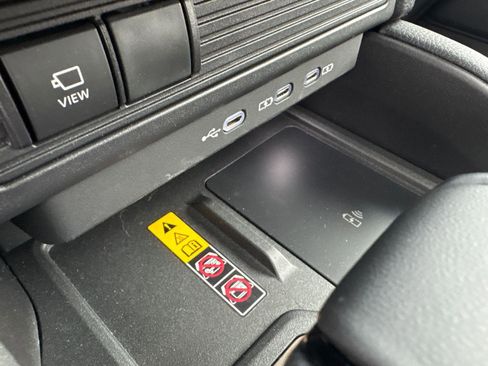 Used 2025 Toyota Land Cruiser image 26